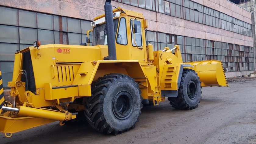 Трактор к-702мва-удм2