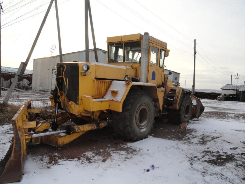 Кировец к-702мва-удм2