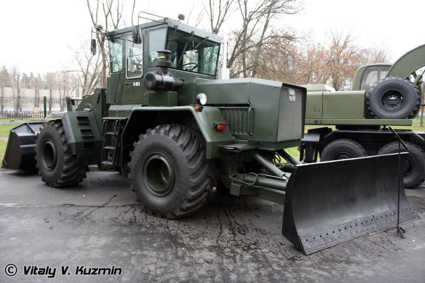 Траншейная машина колесная ТМК-2