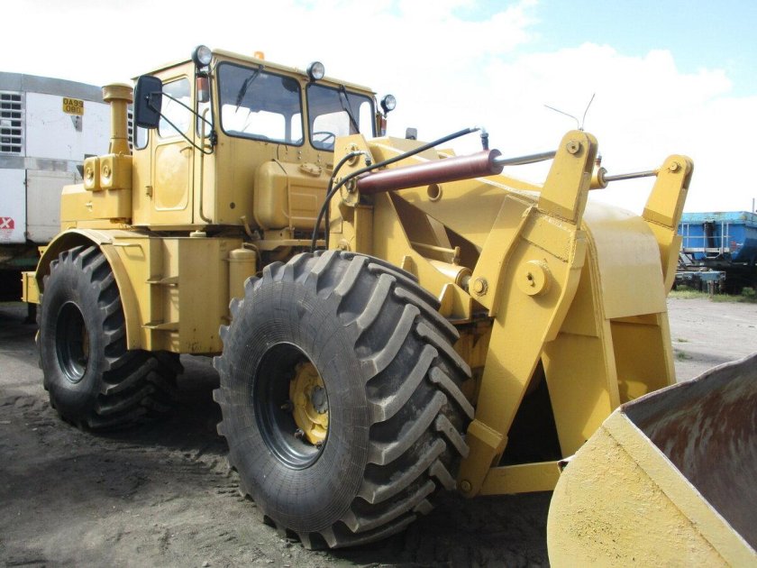 Кировец к-702ма-пк6