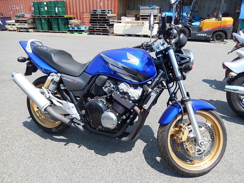 Honda cb400sf VTEC 3