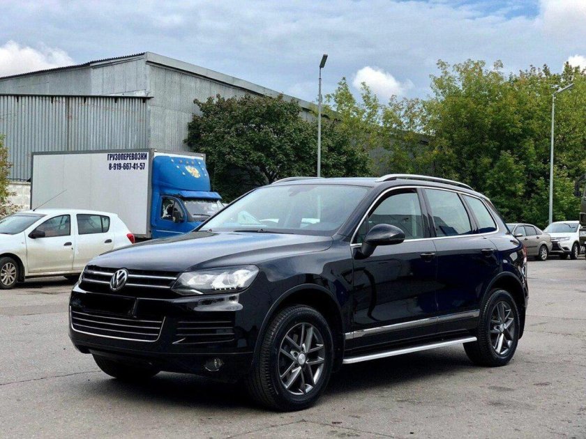 Volkswagen Touareg 2011 черный