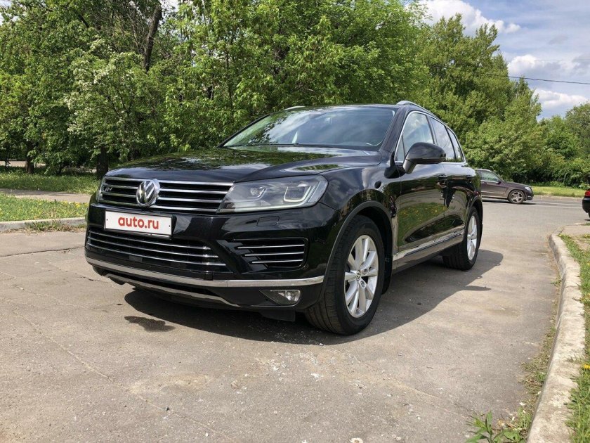 Volkswagen touareg 2016 черный