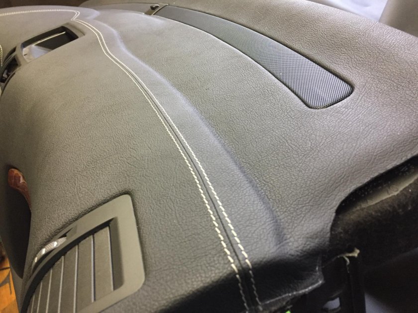 Skoda Октавия а8 Торпедо алькантара