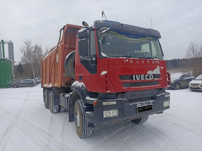 Новый самосвал ивеко