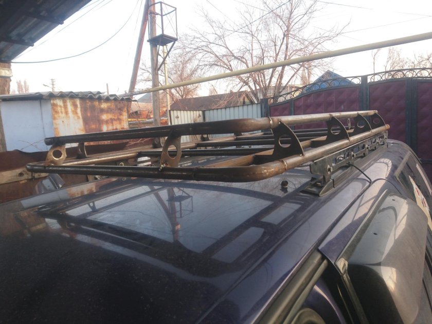 Багажник на крышу Toyota Hilux Surf 130