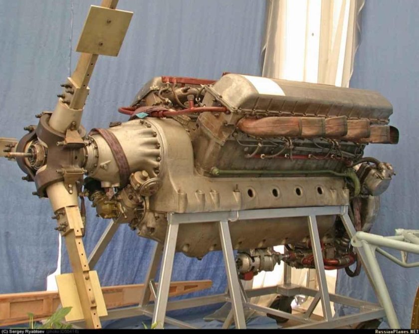 Двигатель ил 2