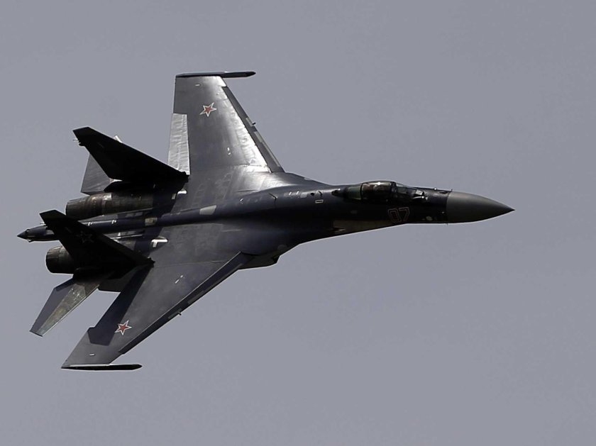 Истребитель Су-35