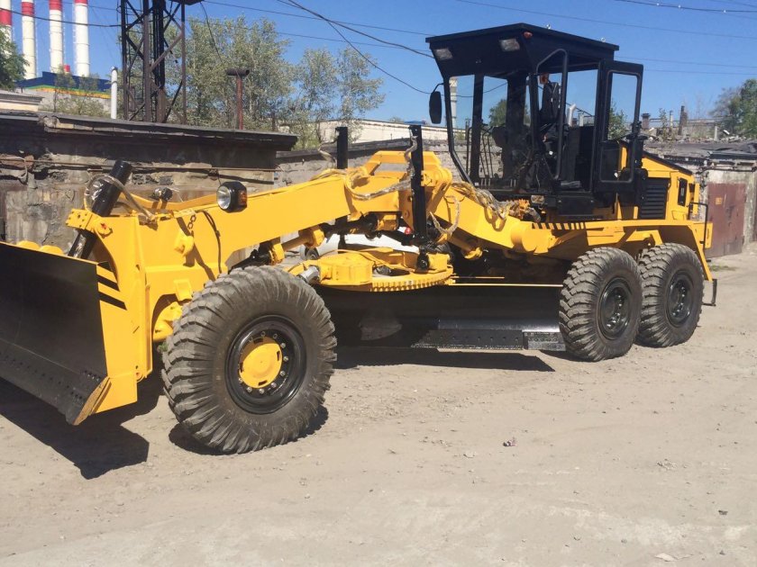 Автогрейдер ДЗ-98