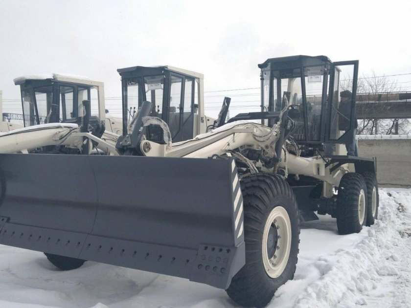 UMG ДЗ-98в автогрейдер