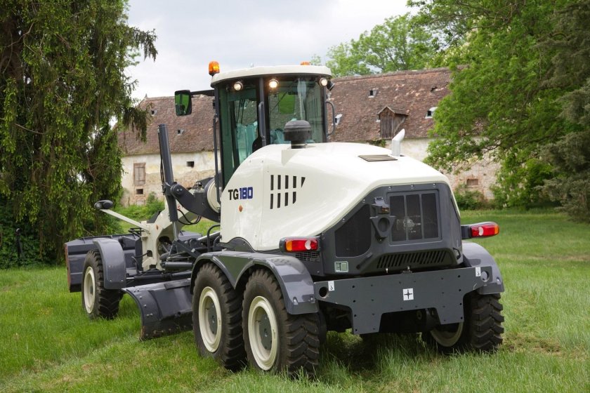 Терекс грейдер tg180