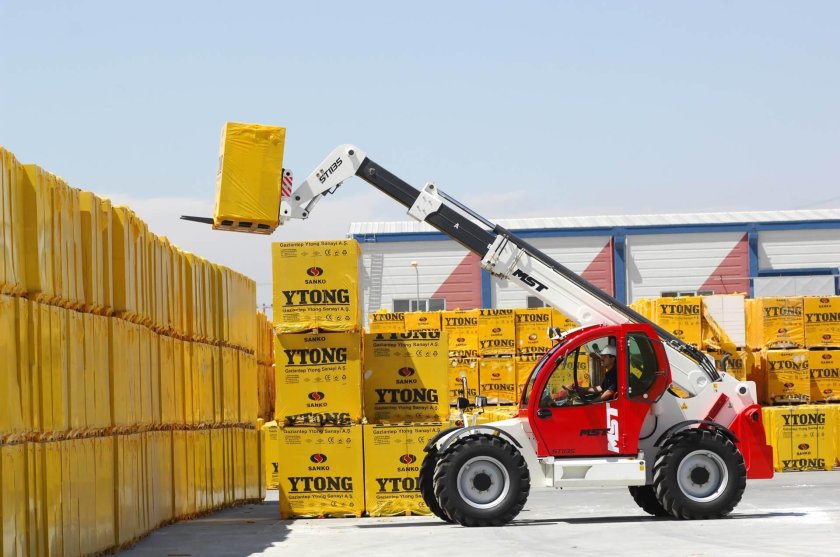 Телескопический погрузчик MST St 9.40