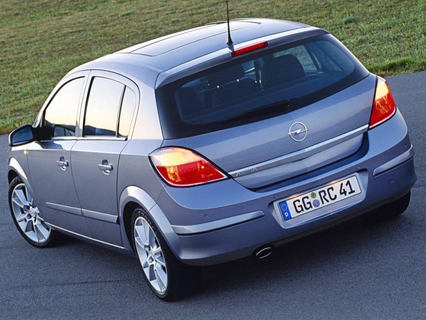Opel Astra h 2004