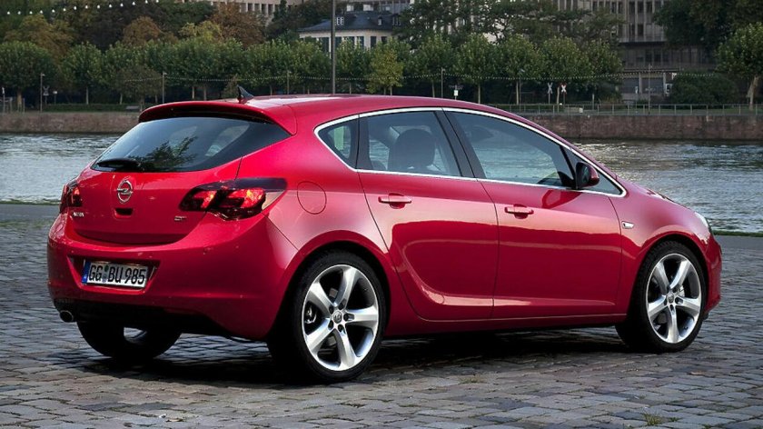 Опель Астра хэтчбек