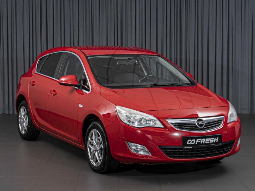 Opel astra j 2011
