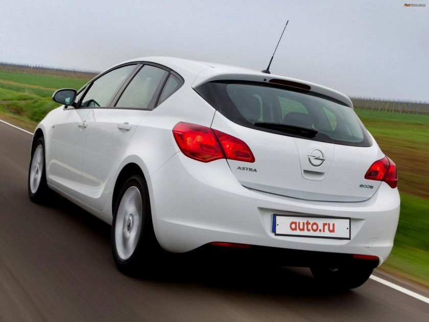 Opel Astra j 2010