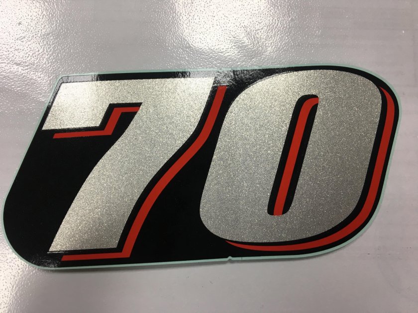 Наклейка на капот Suzuki df70a