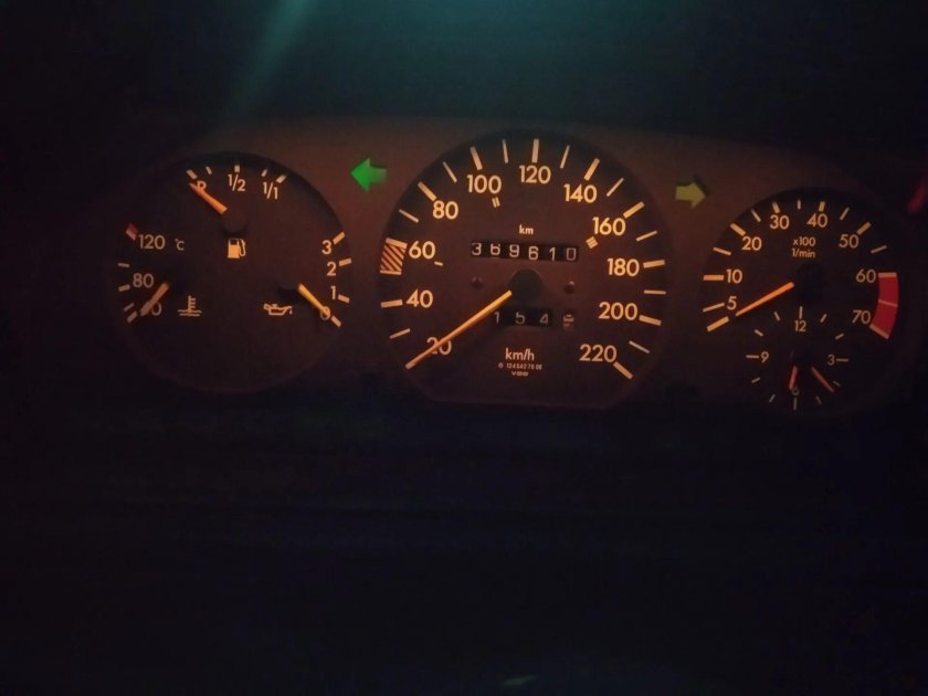 Подсветка приборной панели Мерседес 124