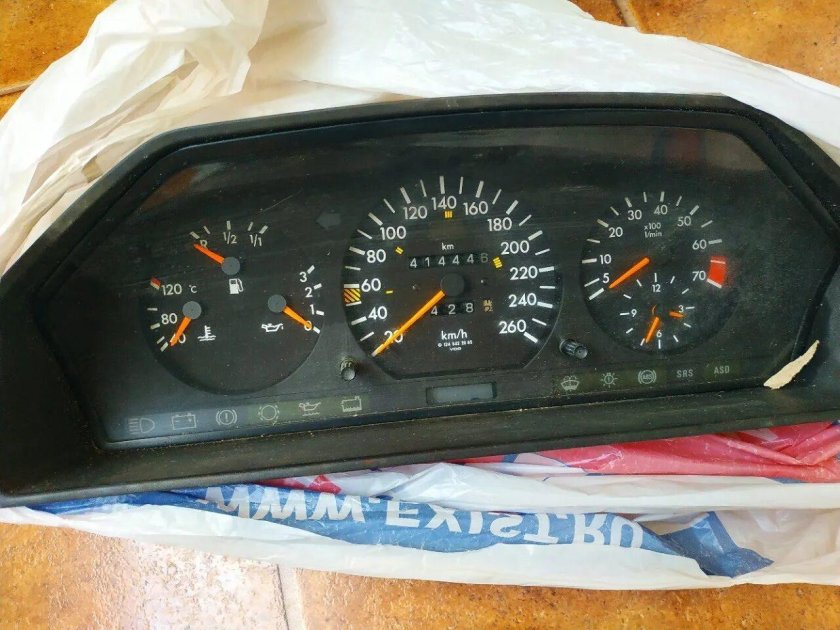 3801.15 Комбинация приборов