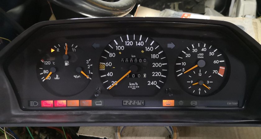 Приборная панель мерседес