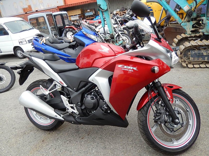 Хонда СБР 250 Р