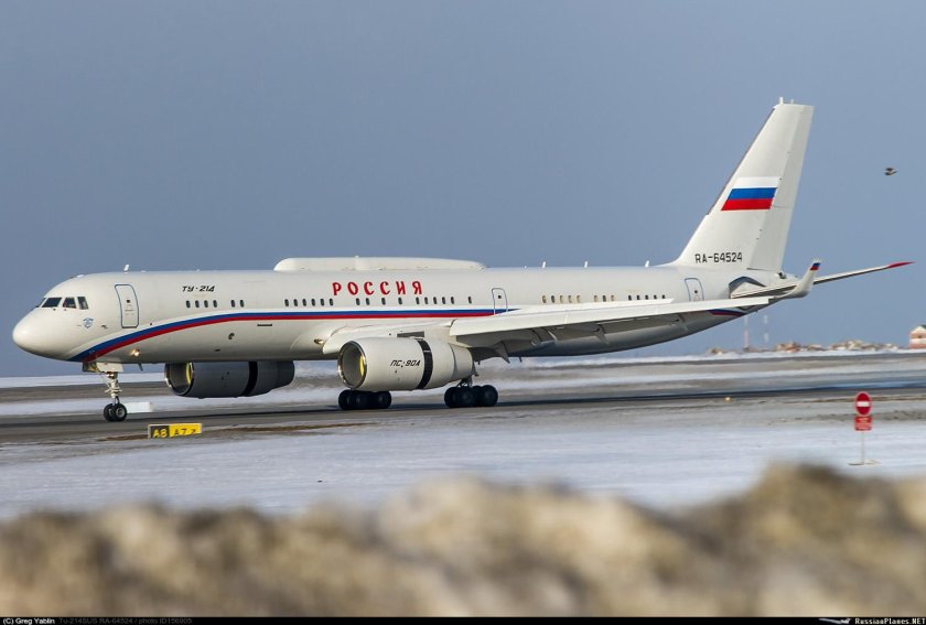 Ra-64524 ту-214