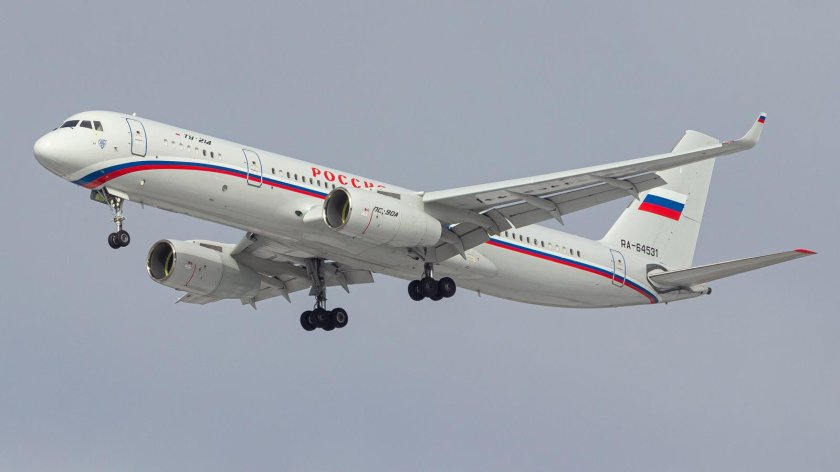 Ту-214 белый
