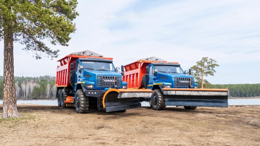 Урал 55571 КДМ