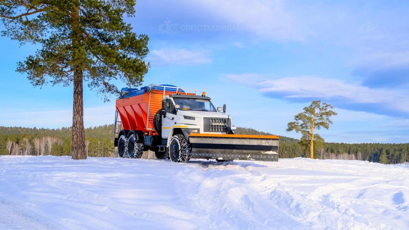 Урал 4320 КДМ