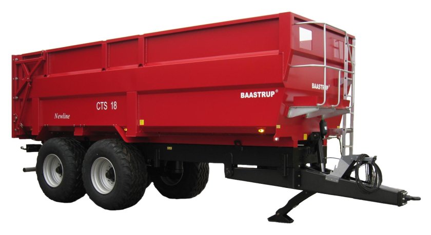 Трактор с прицепом для силоса