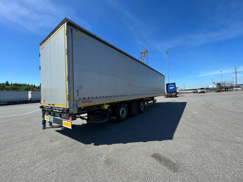 Полуприцеп шторный