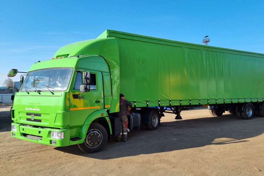КАМАЗ 4308 С полуприцепом