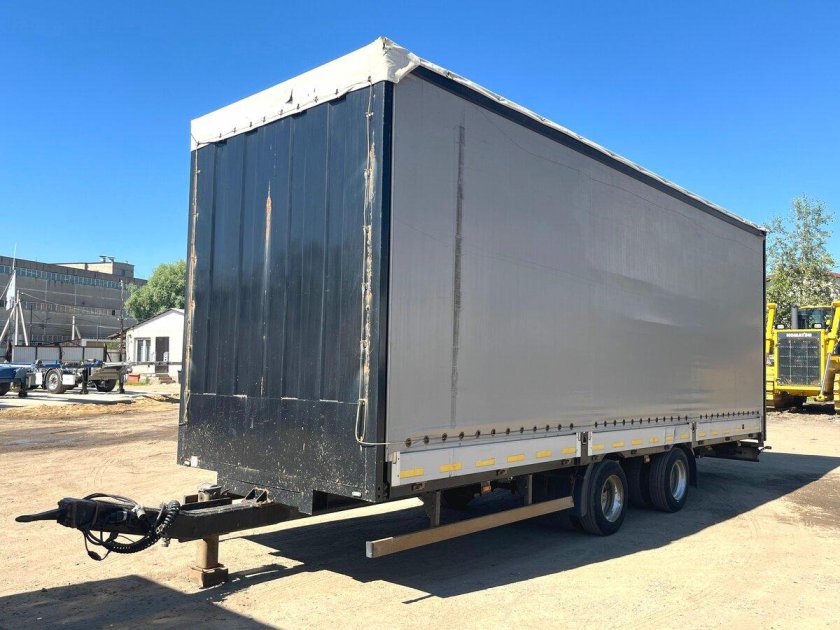 Прицеп тентованный