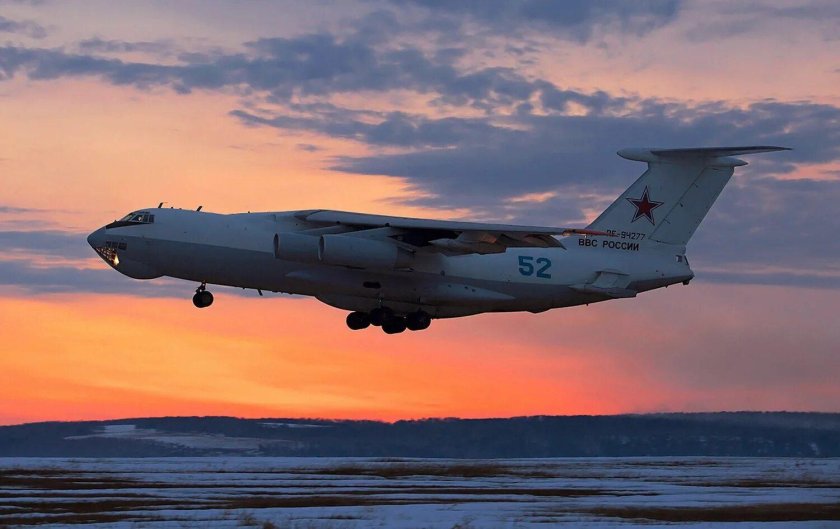 Самолет-заправщик ил-78м