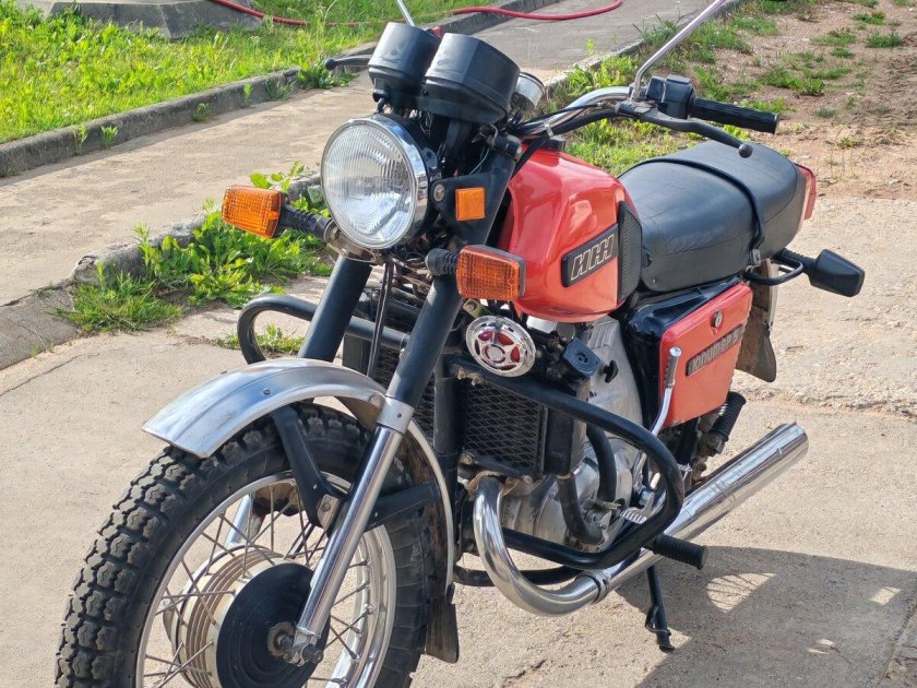 Мотоцикл иж планета 5