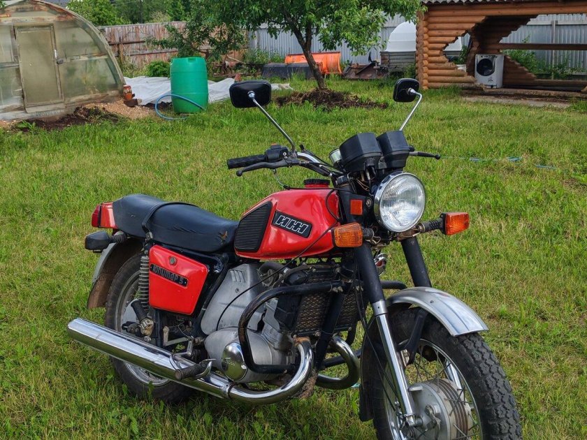 Мотоцикл иж планета 5