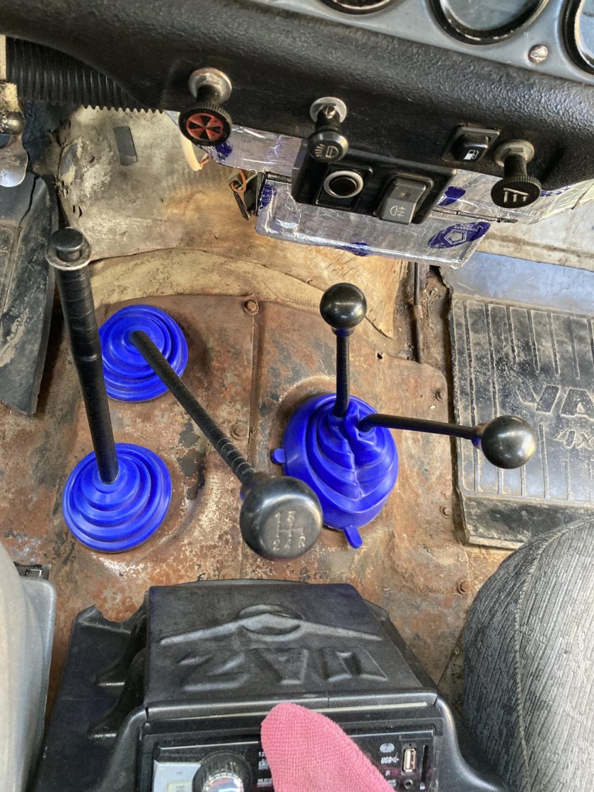 Пыльник рычагов раздатки УАЗ 3151