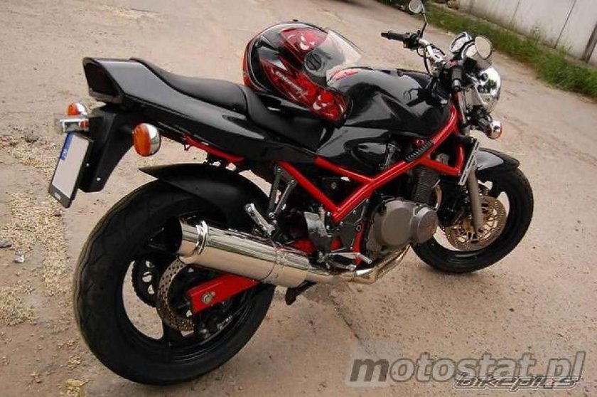 Сузуки бандит 400 красноголовый