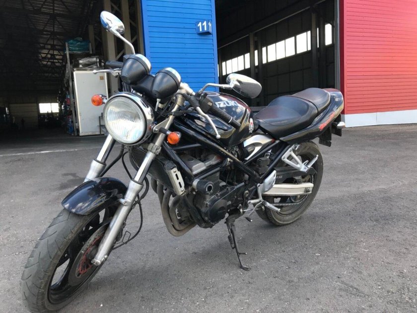 Сузуки бандит 400 красноголовый