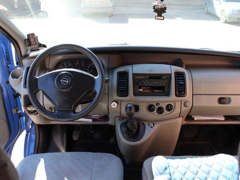 Opel Vivaro 2004