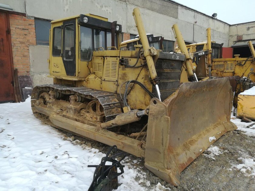 Бульдозер чтз б10м
