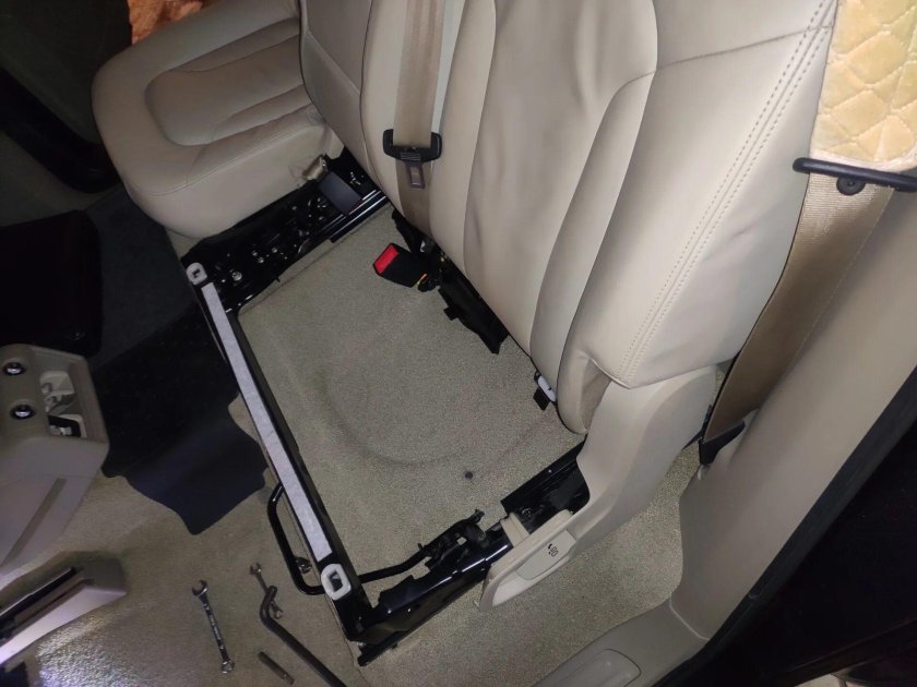 Ауди q7 переднее сидение