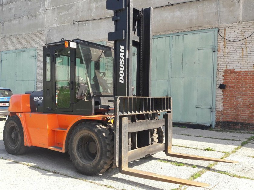 Вилочный погрузчик Дусан