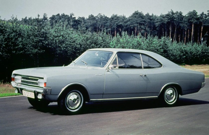 Opel Rekord, 1967