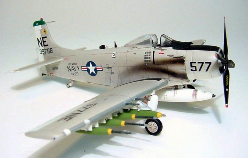 Дуглас а-1 скайрейдер