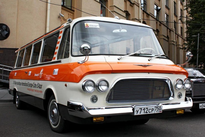 Микроавтобус юность зил 118