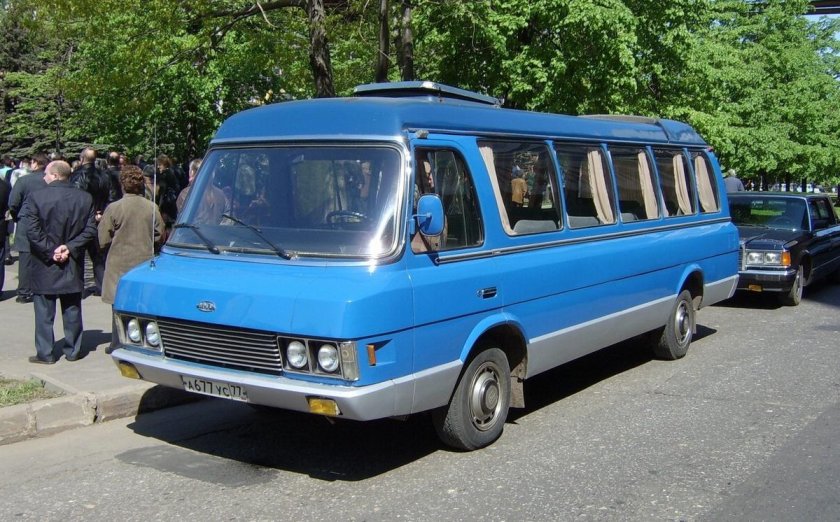 ЗИЛ 118 Юность 2