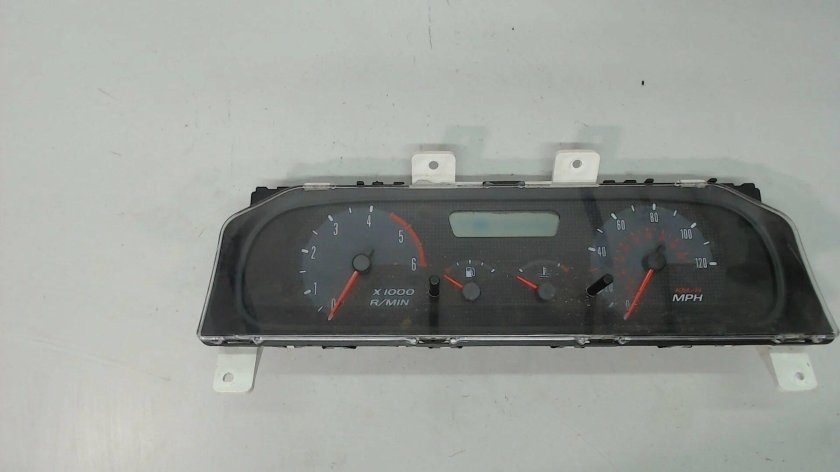 Панель приборов Nissan Terrano 3