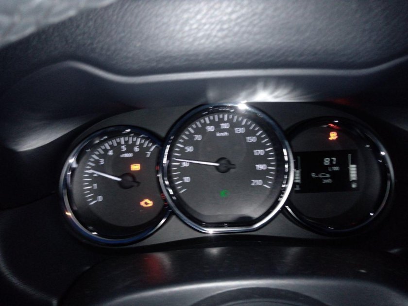 Панель приборов Ниссан Террано 2019