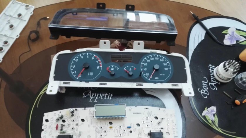 Nissan Terrano комбинация приборов